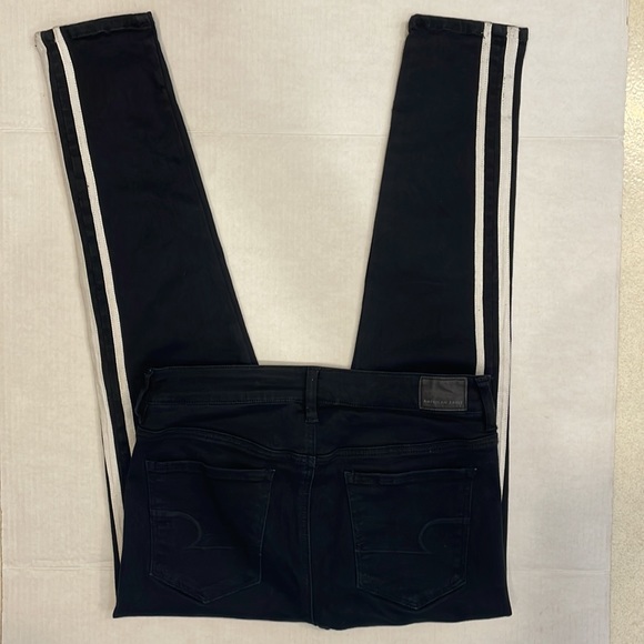 American Eagle black hi-rise jagging next level stretch size 8 short short - Picture 4 of 7